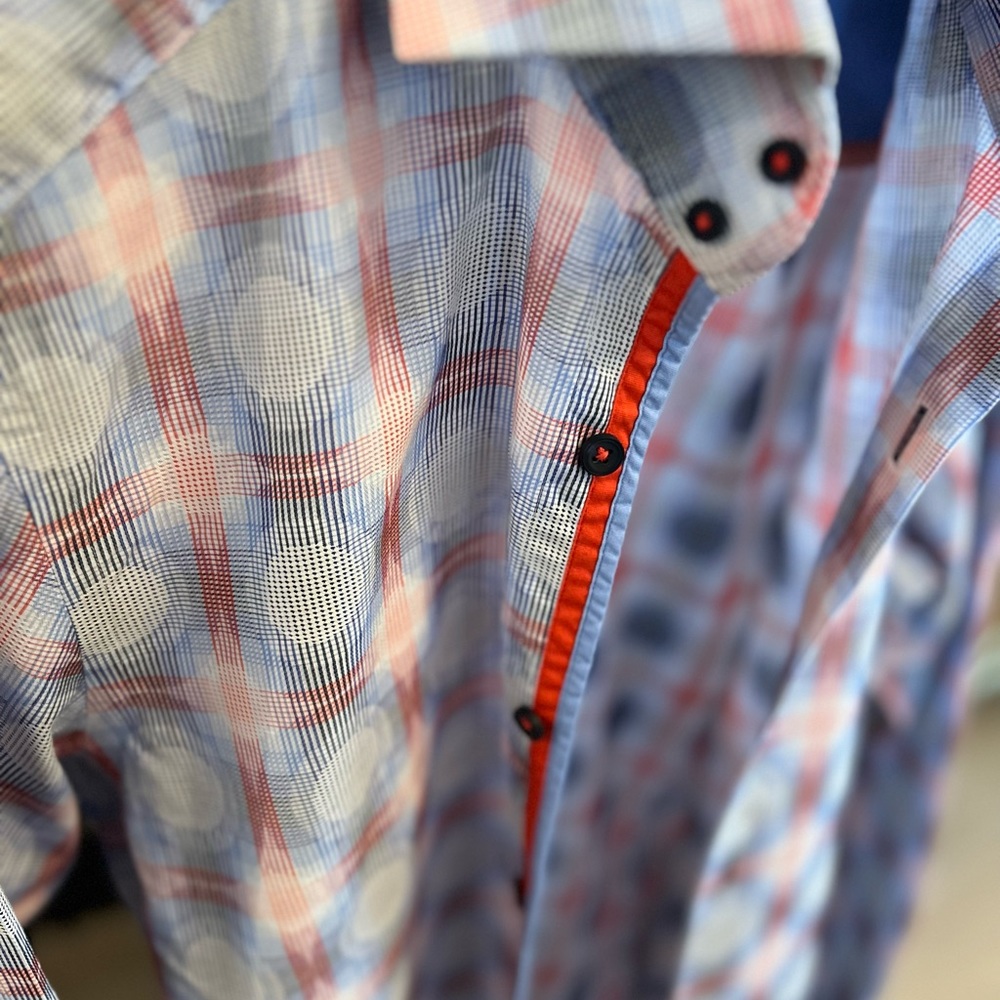 Slim Fitted, Spread high Collar Dress shirt ! clean, no stains, almost new .